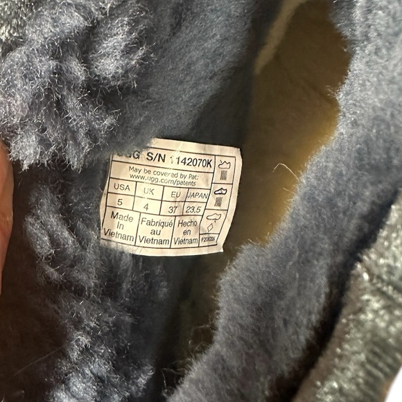 UGG • Classic Mini II Velvet Boots • Blue Wool Lining • Size 5 Women’s - Picture 5 of 7